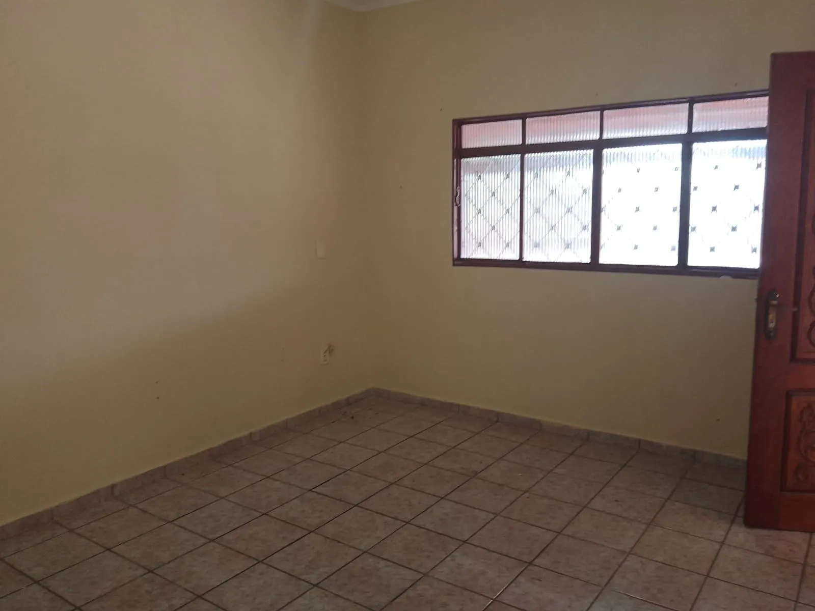 Casa com 3 quartos para aluguel, 150m² — foto 3 de 23