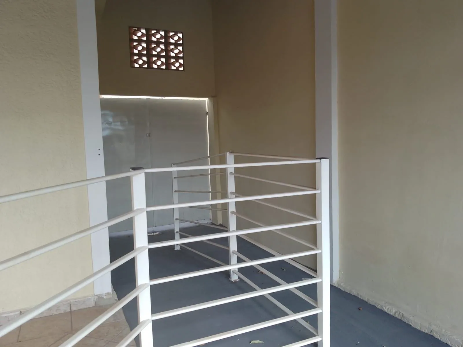 Casa com 3 quartos para aluguel, 150m² — foto 2 de 23