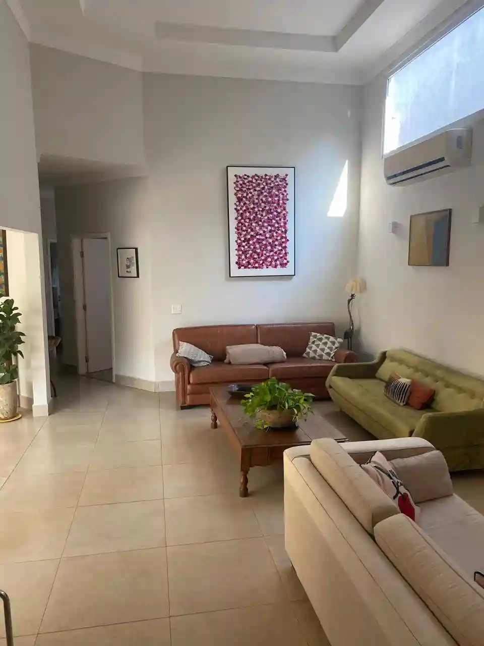 Casa de Condomínio com 3 quartos à venda, 220m² — foto 7 de 17
