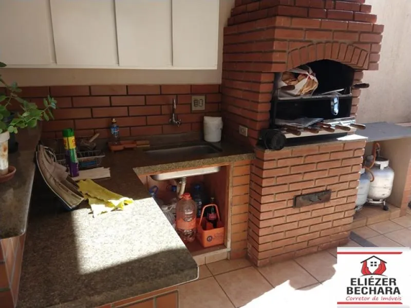 Casa à venda — foto 8 de 8