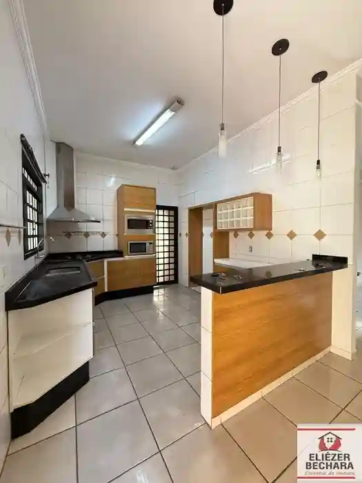 Casa com 3 quartos à venda, 173m² — foto 12 de 27
