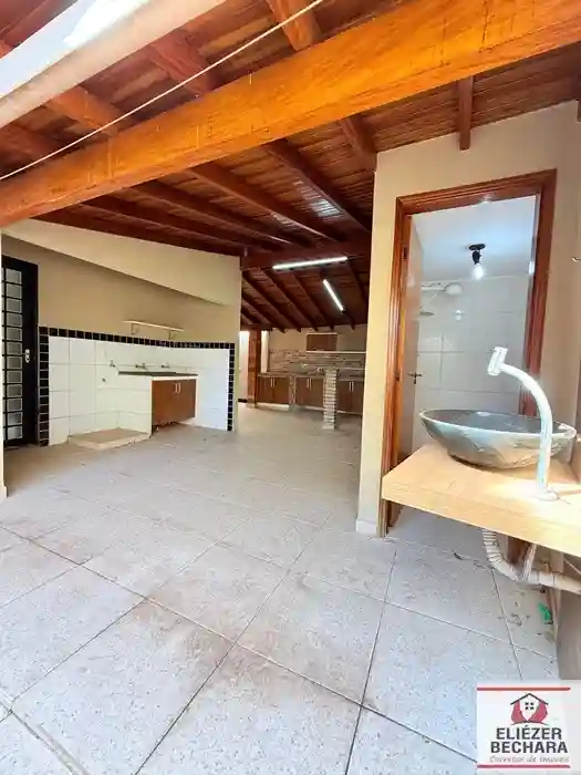 Casa com 3 quartos à venda, 173m² — foto 22 de 27