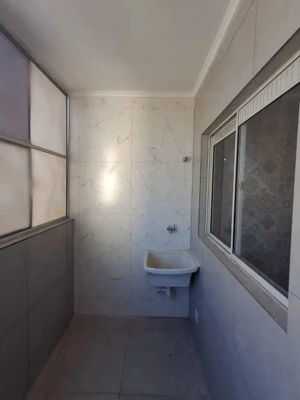Apartamento com 3 quartos para aluguel, 80m² — foto 8 de 9
