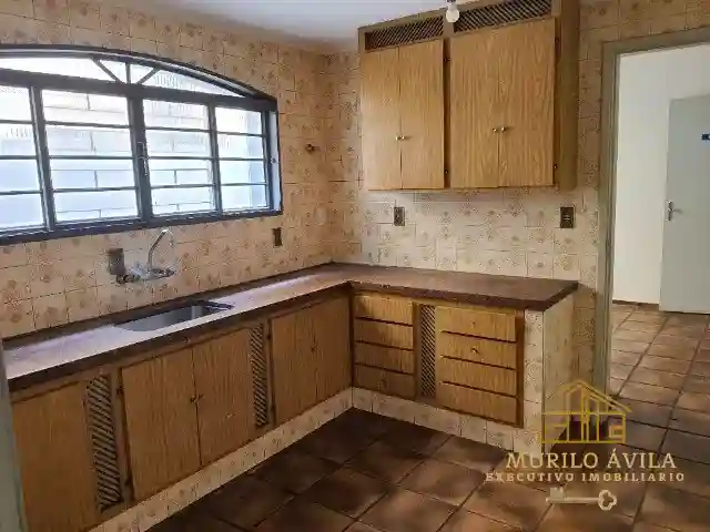 Casa Comercial com 10 quartos à venda, 360m² — foto 12 de 15