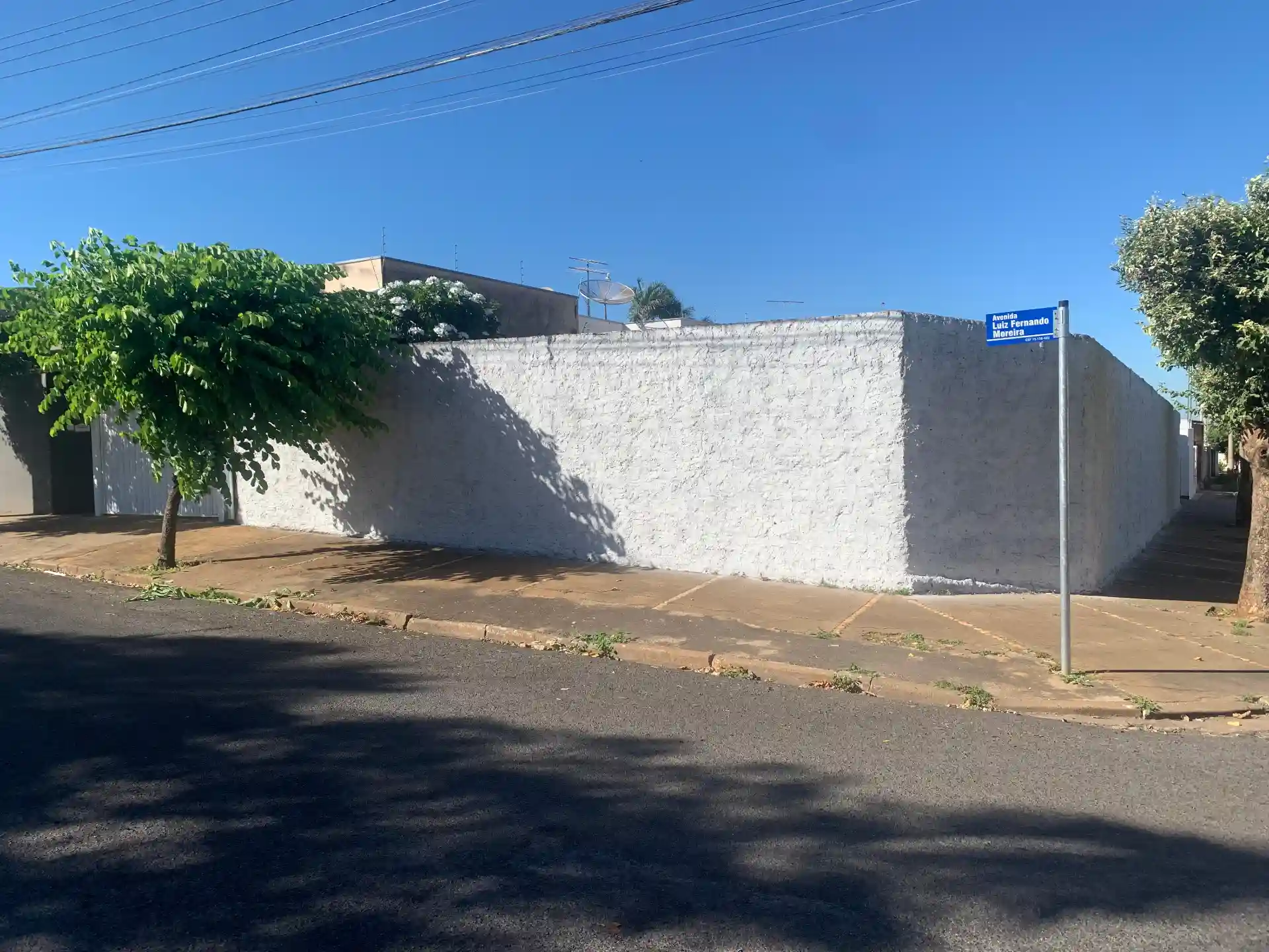 Casa com 3 quartos à venda, 340m² — foto 2 de 23