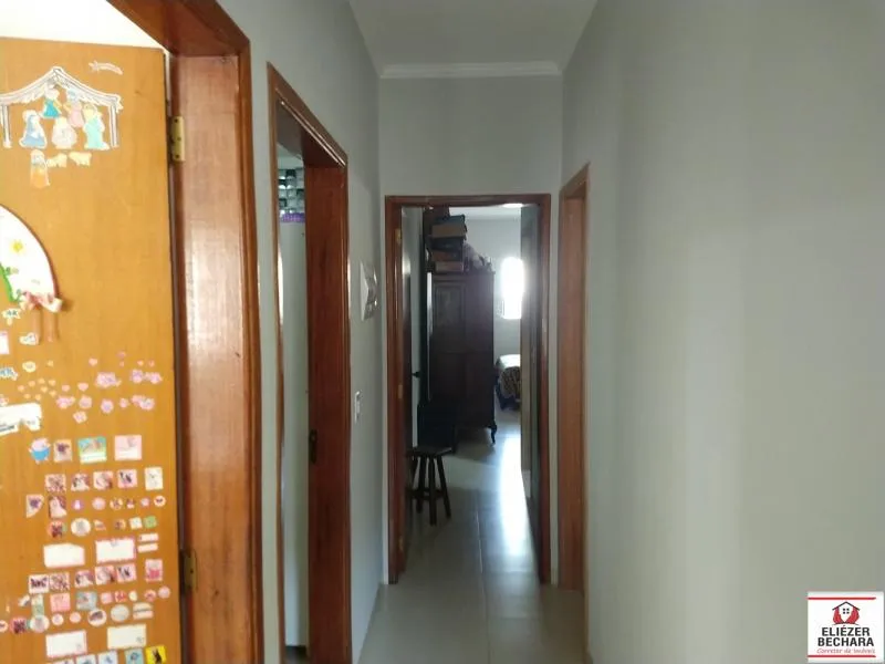 Casa à venda — foto 3 de 10