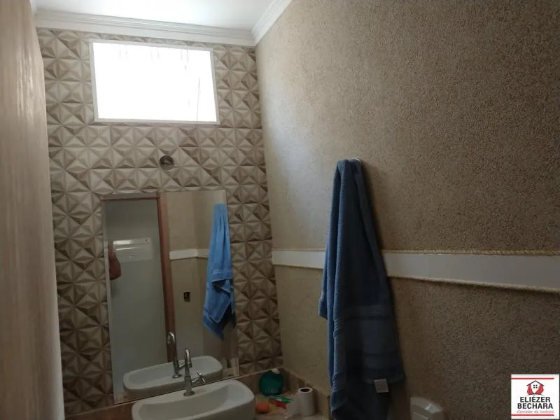 Casa à venda — foto 4 de 10