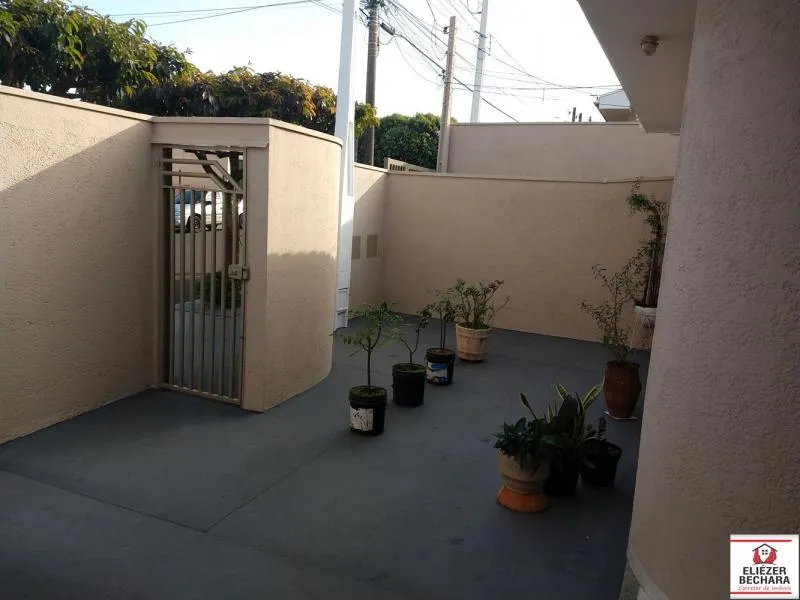 Casa à venda — foto 7 de 10