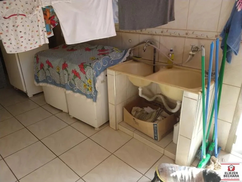 Casa à venda — foto 9 de 10
