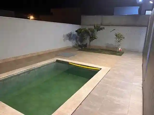 Casa de Condomínio com 3 quartos à venda, 200m² — foto 3 de 12