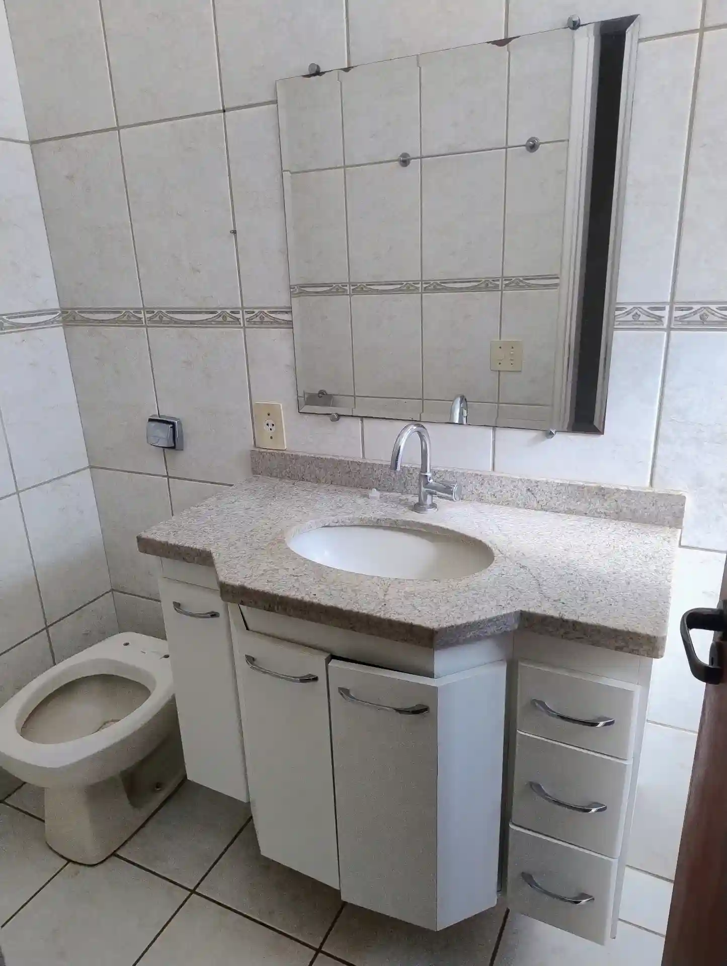 Apartamento com 3 quartos para aluguel, 80m² — foto 12 de 13