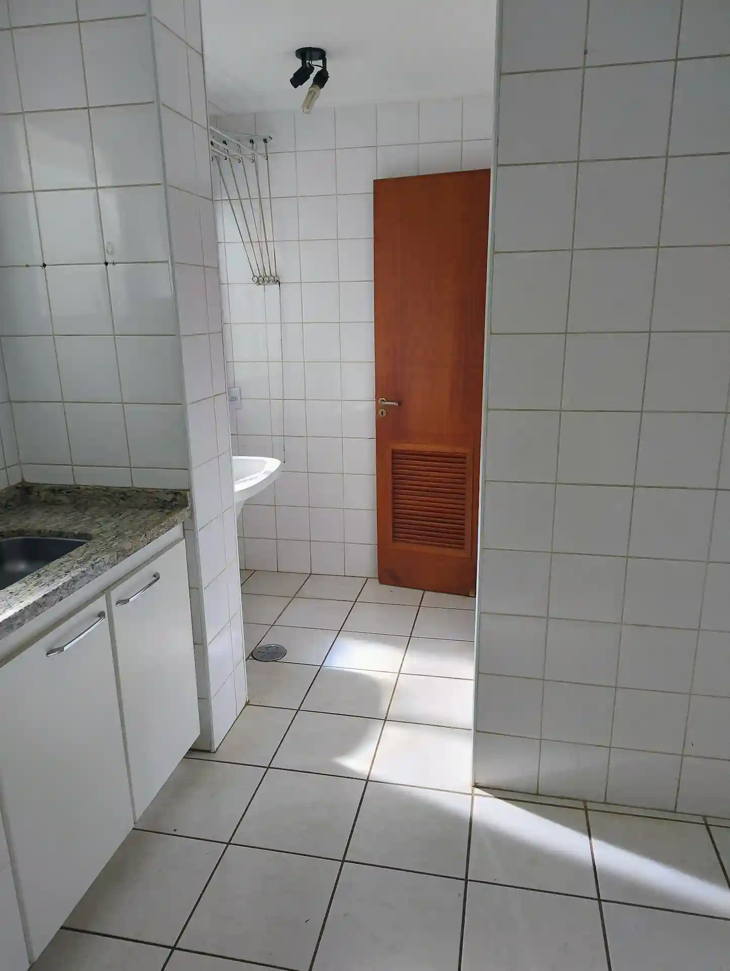 Apartamento com 3 quartos para aluguel, 80m² — foto 3 de 13