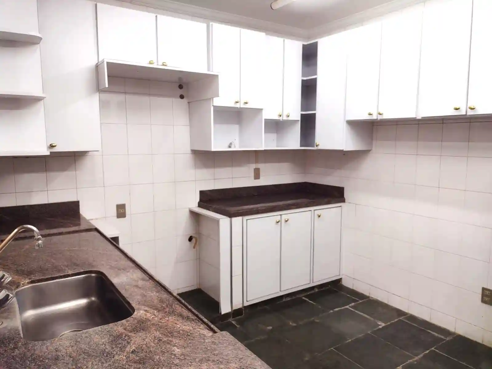 Casa com 3 quartos à venda, 200m² — foto 46 de 48