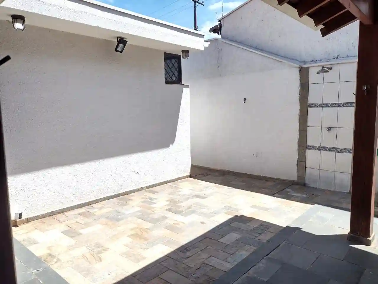 Casa com 3 quartos à venda, 200m² — foto 33 de 48