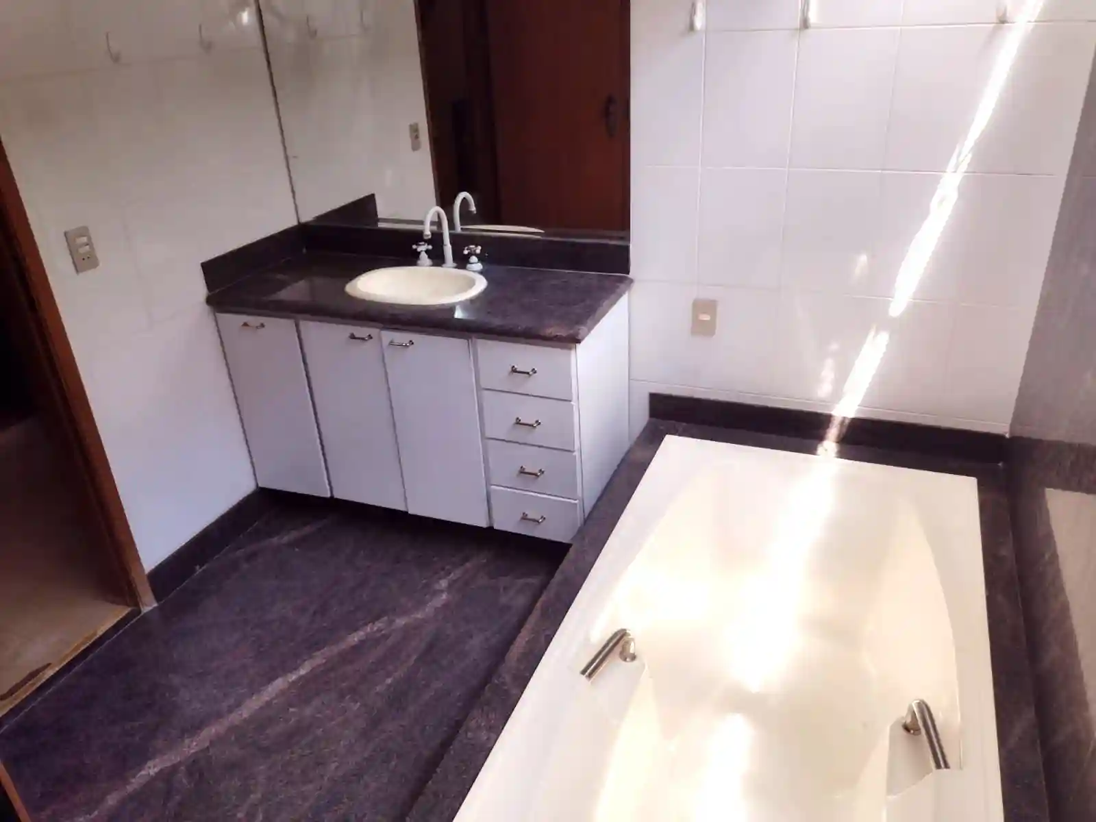 Casa com 3 quartos à venda, 200m² — foto 15 de 48