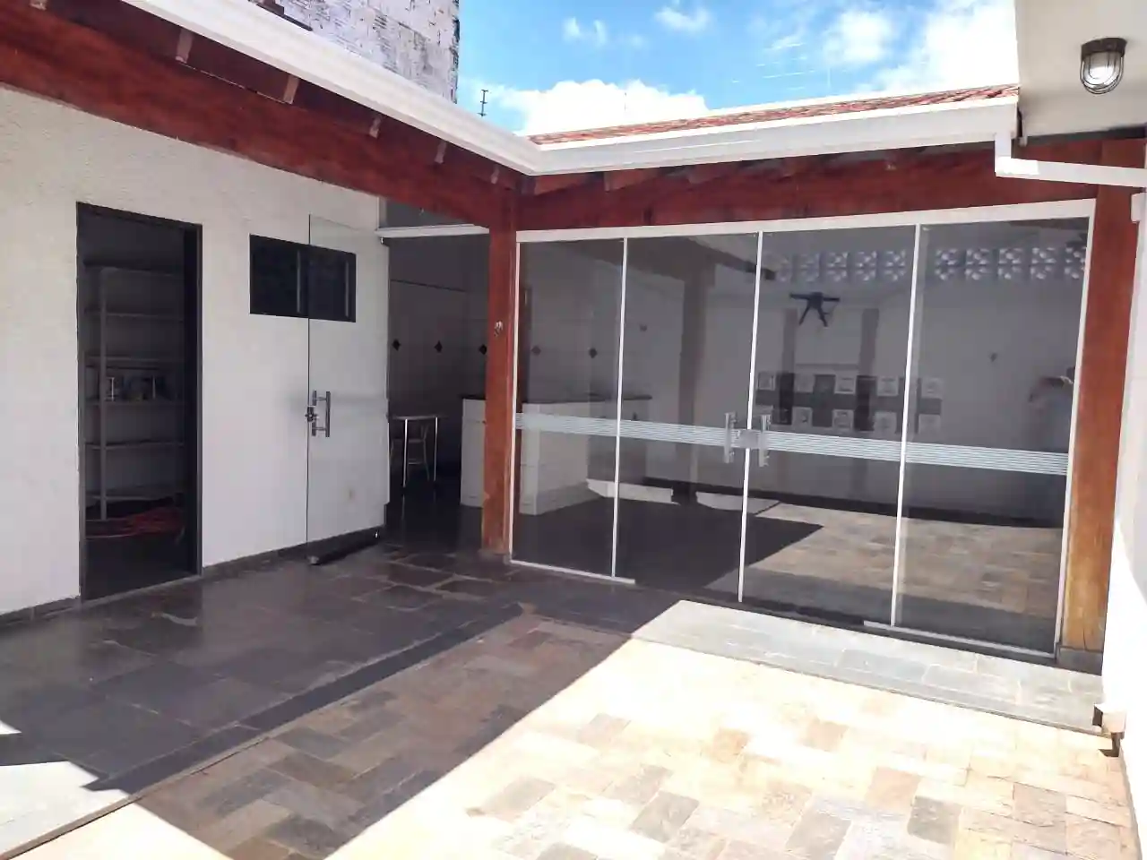 Casa com 3 quartos à venda, 200m² — foto 30 de 48