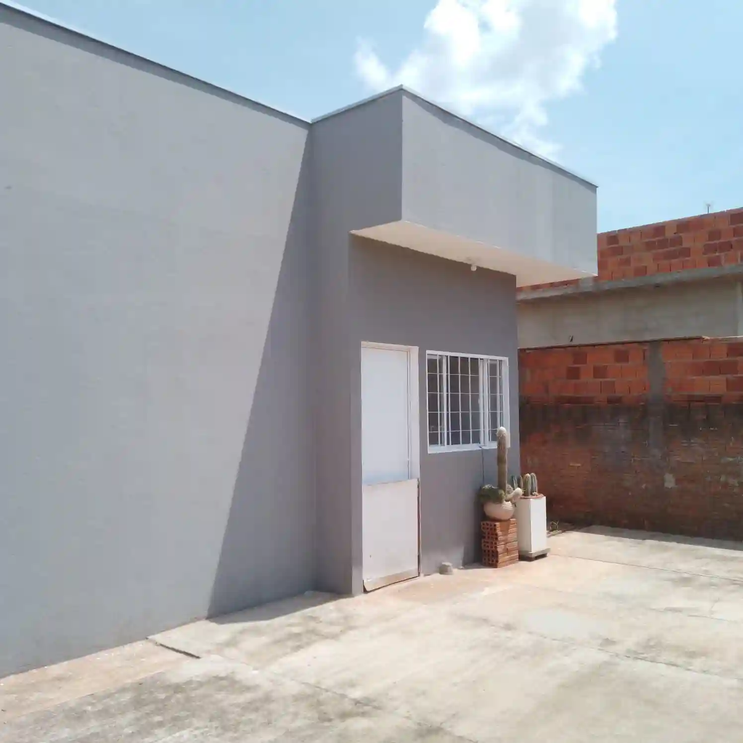 Casa com 2 quartos à venda, 200m² — foto 1 de 4