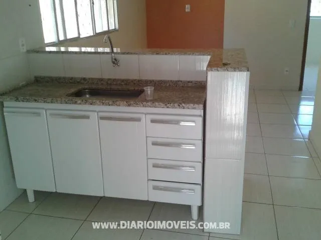 Casa à venda — foto 1 de 3