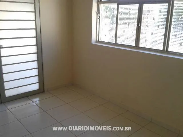Casa à venda — foto 3 de 3