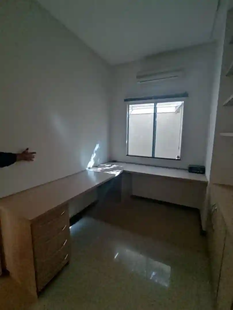 Casa de Condomínio com 3 quartos à venda, 434m² — foto 14 de 21