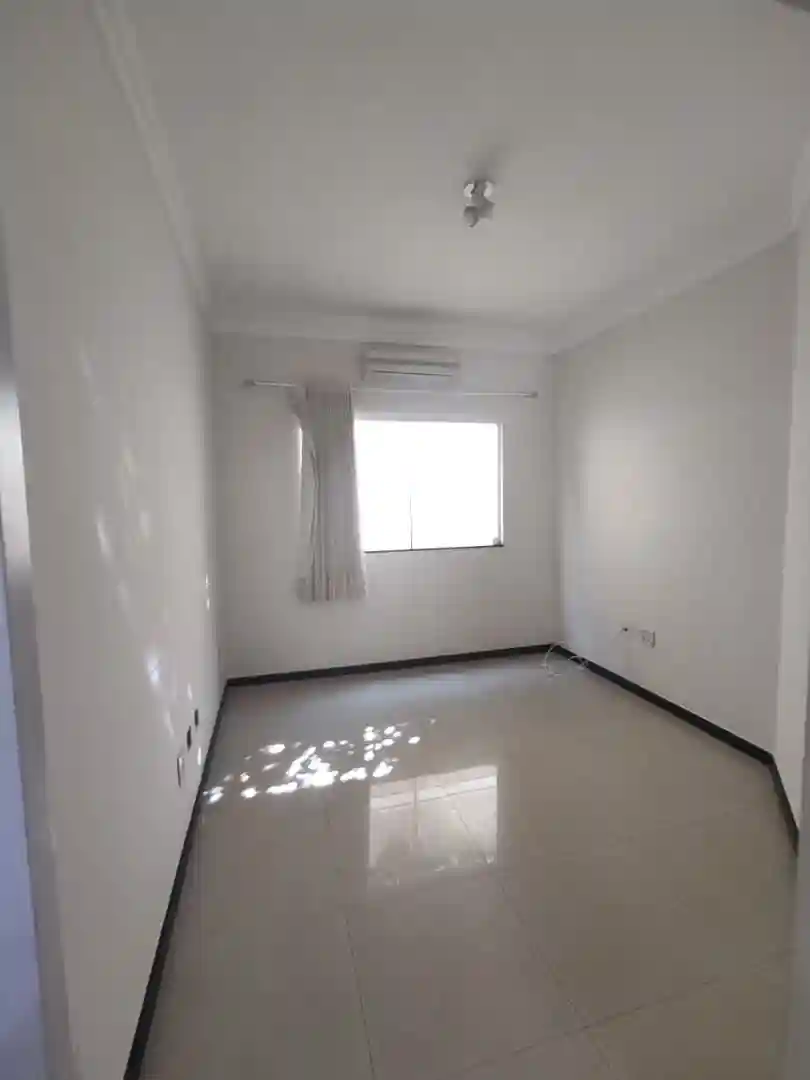 Casa de Condomínio com 3 quartos à venda, 434m² — foto 8 de 21
