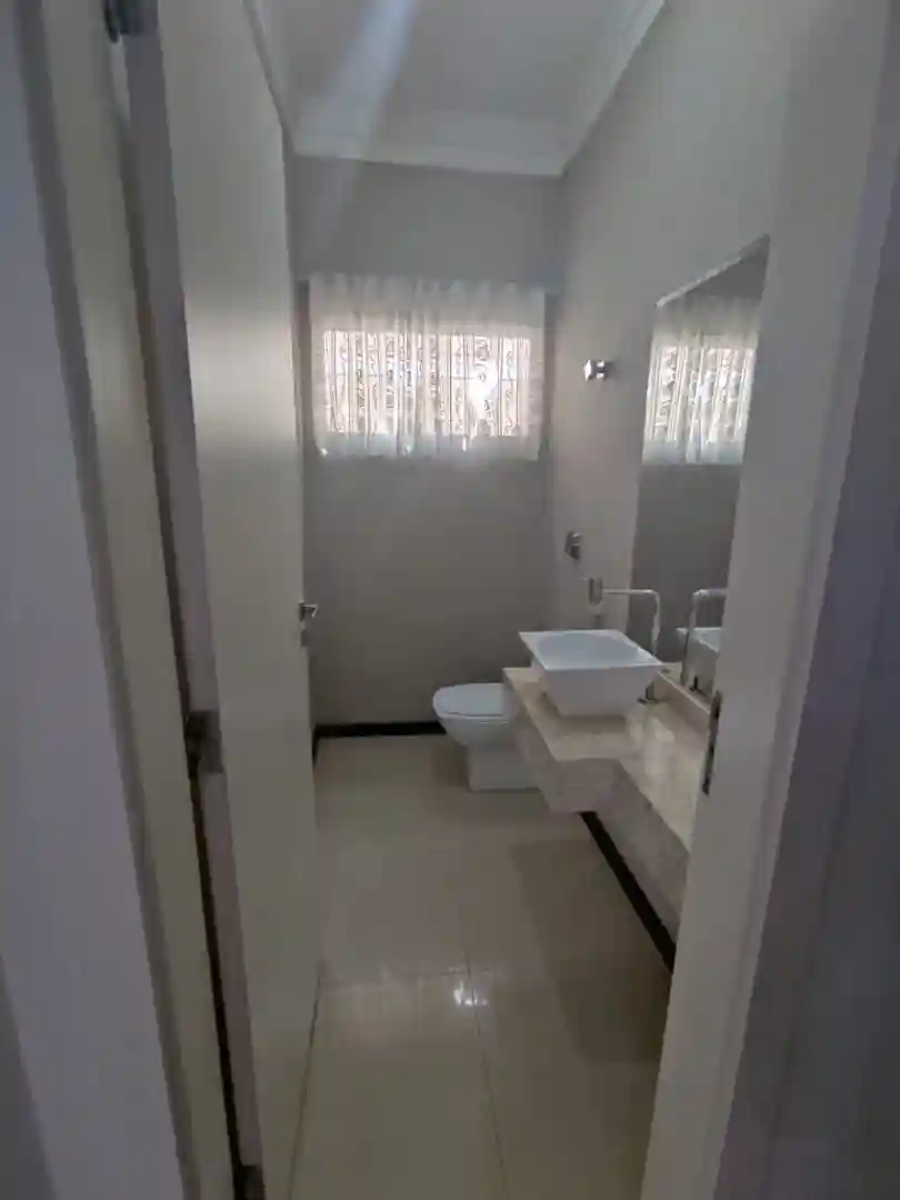 Casa de Condomínio com 3 quartos à venda, 434m² — foto 13 de 21