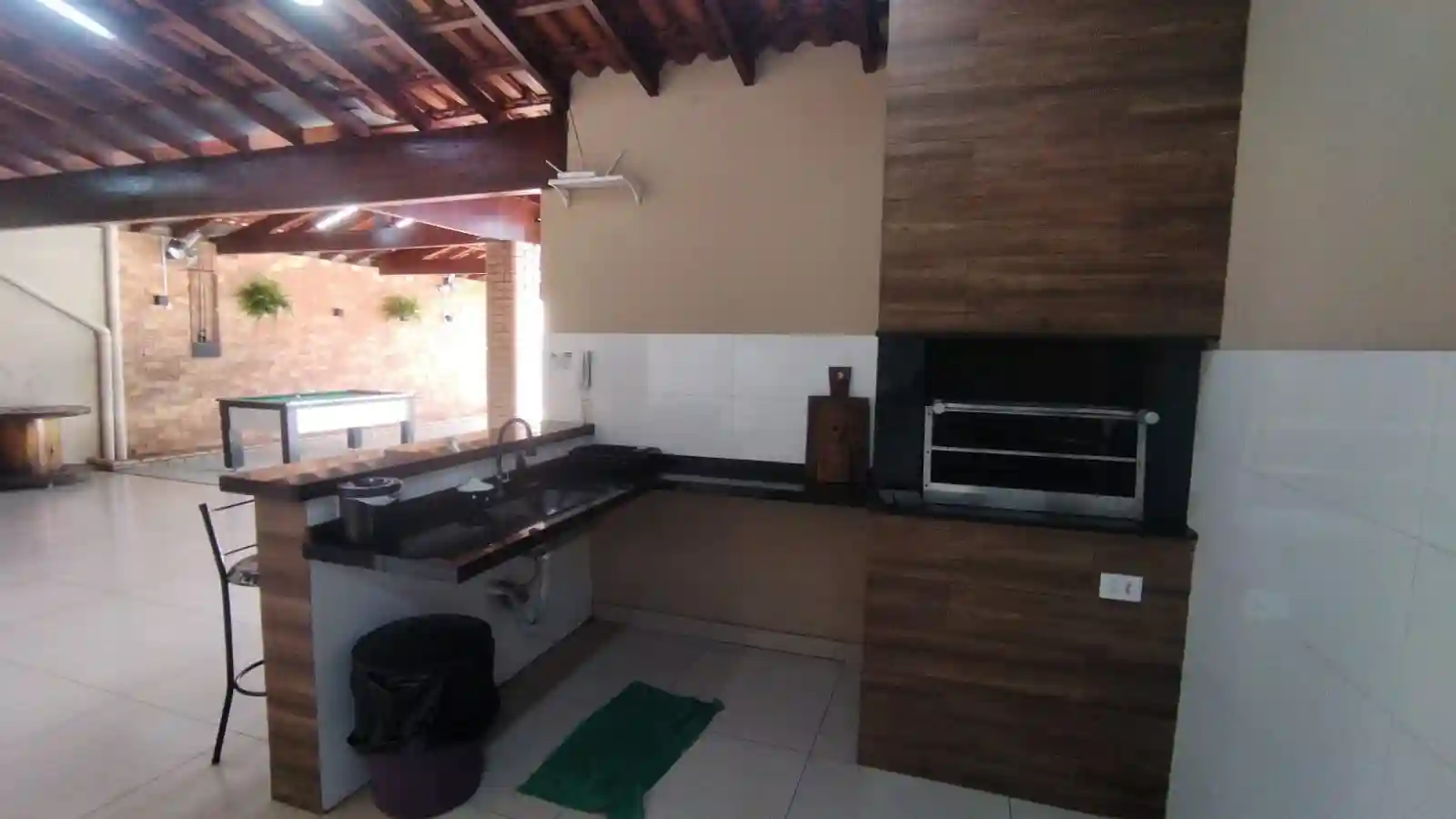 Casa Comercial com 2 quartos à venda, 242m² — foto 4 de 8