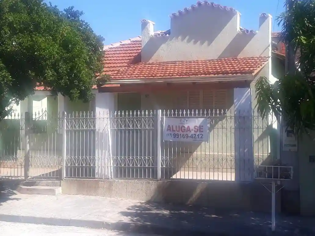 Casa com 2 quartos à venda, 77m² — foto 2 de 11