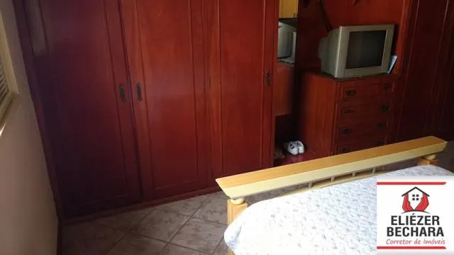 Casa à venda — foto 4 de 15
