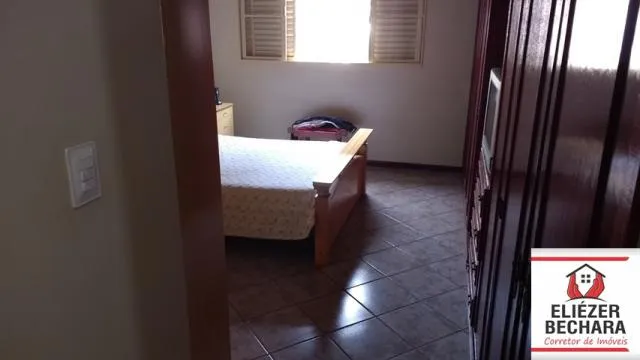 Casa à venda — foto 5 de 15