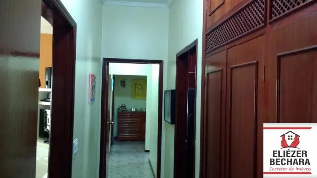 Casa à venda — foto 9 de 15