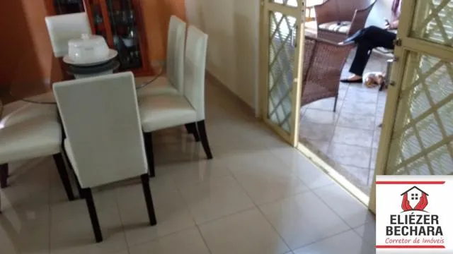 Casa à venda — foto 10 de 15