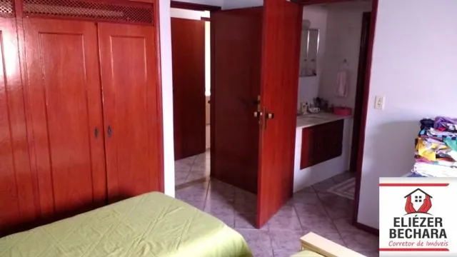 Casa à venda — foto 12 de 15