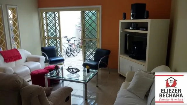 Casa à venda — foto 14 de 15