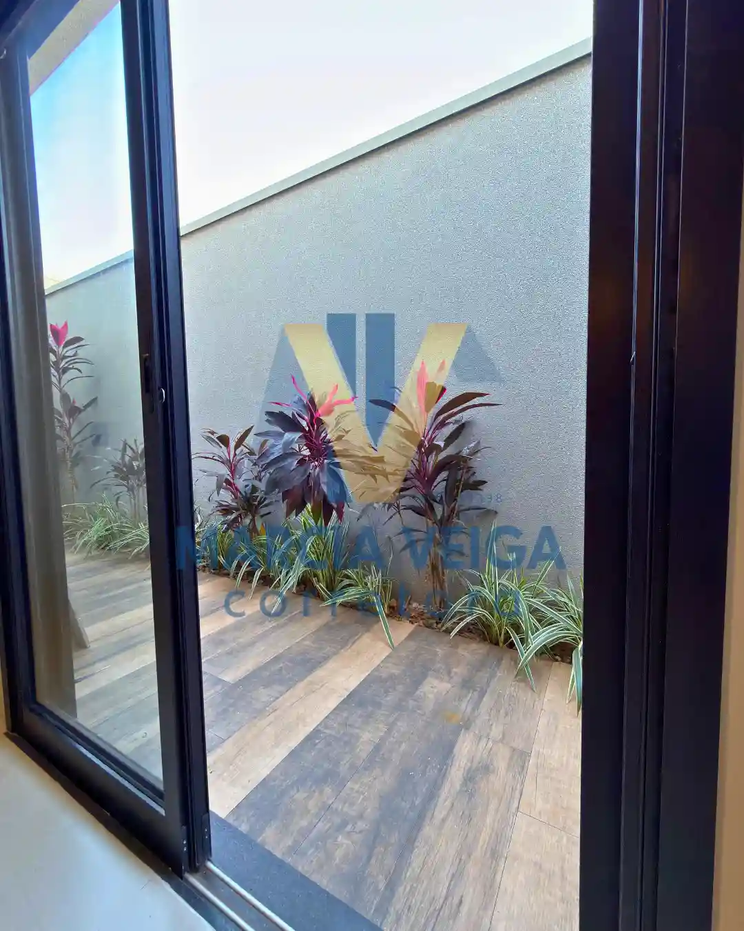 Casa de Condomínio com 4 quartos à venda, 238m² — foto 12 de 26