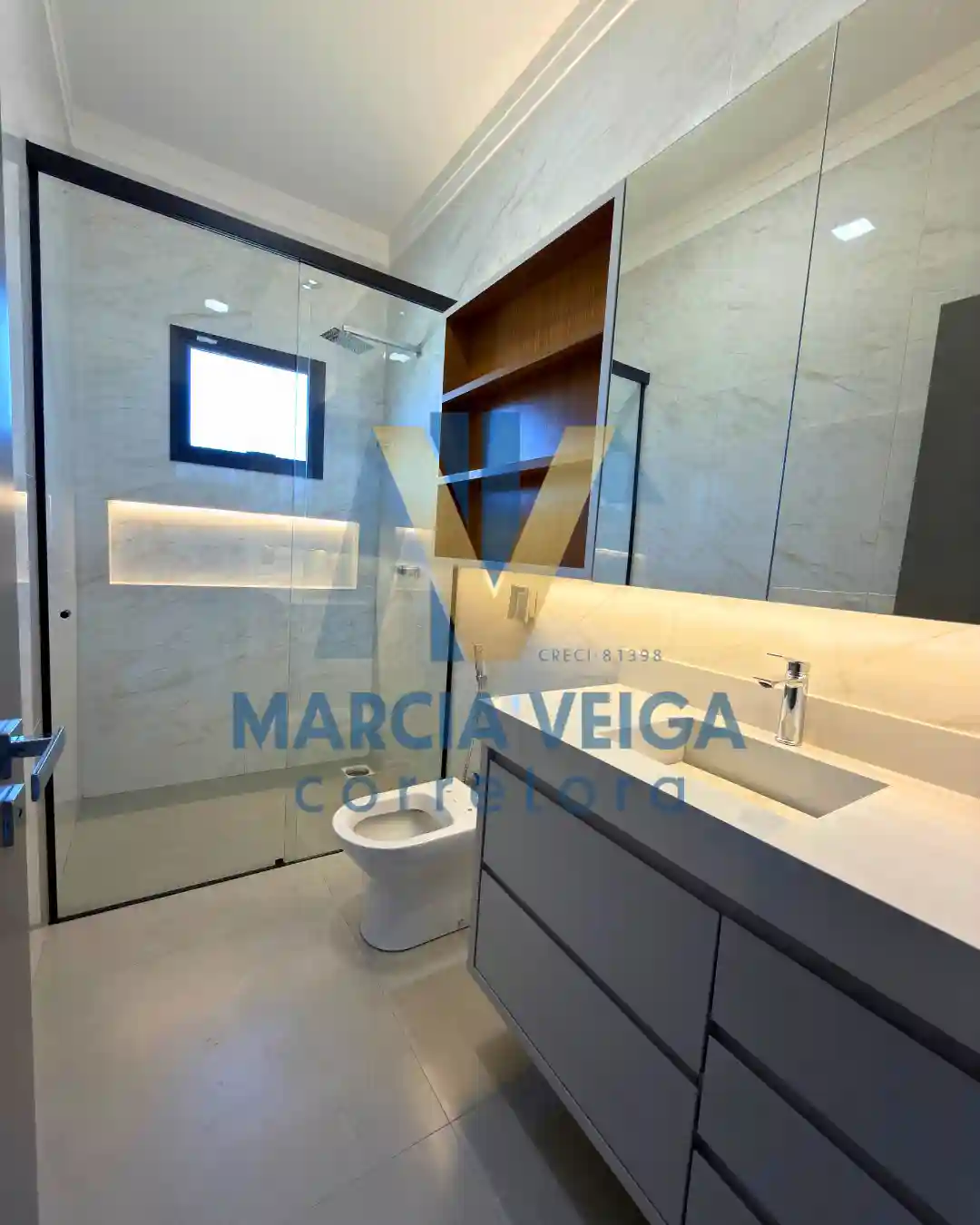 Casa de Condomínio com 4 quartos à venda, 238m² — foto 15 de 26