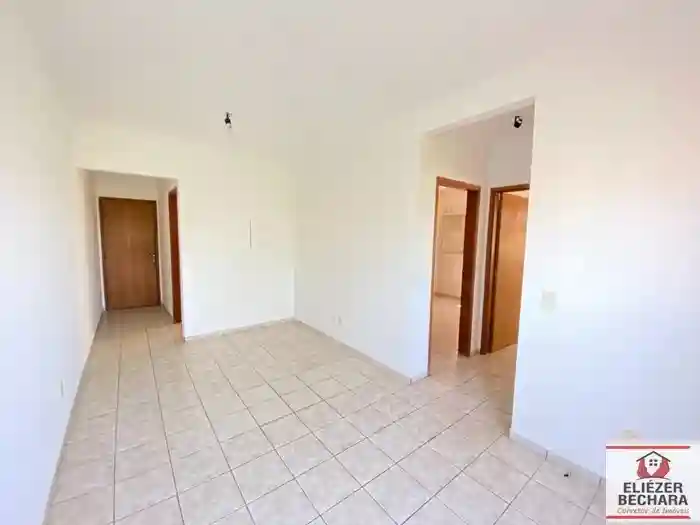 Apartamento com 2 quartos à venda, 74m² — foto 2 de 12