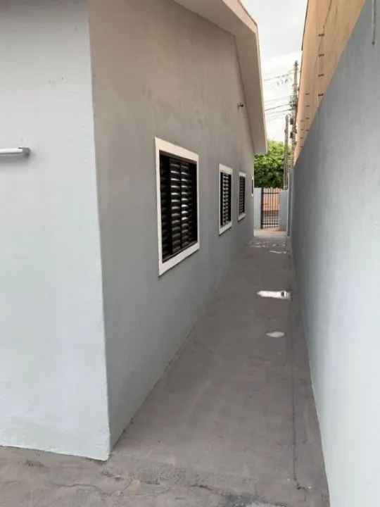 Casa à venda — foto 1 de 7