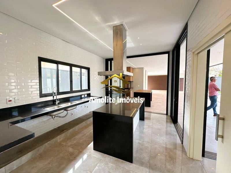 Casa de Condomínio com 4 quartos à venda, 496m² — foto 14 de 34