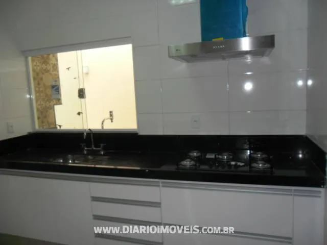 Casa de Condomínio à venda — foto 2 de 4