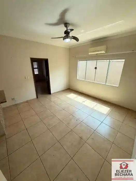 Casa com 3 quartos à venda, 230m² — foto 15 de 39