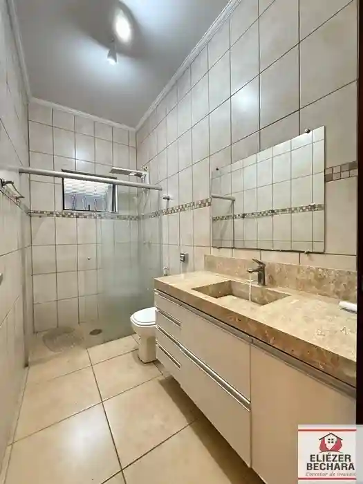 Casa com 3 quartos à venda, 230m² — foto 9 de 39