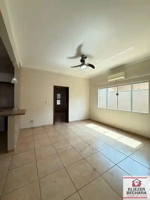 Casa com 3 quartos à venda, 230m² — foto 32 de 39