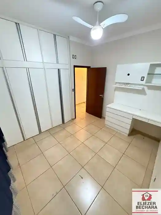 Casa com 3 quartos à venda, 230m² — foto 29 de 39