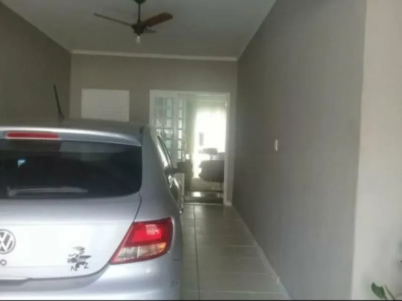 Casa à venda — foto 1 de 5