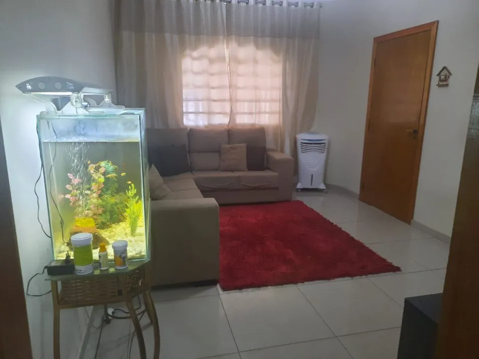 Casa com 2 quartos à venda, 120m² — foto 1 de 6