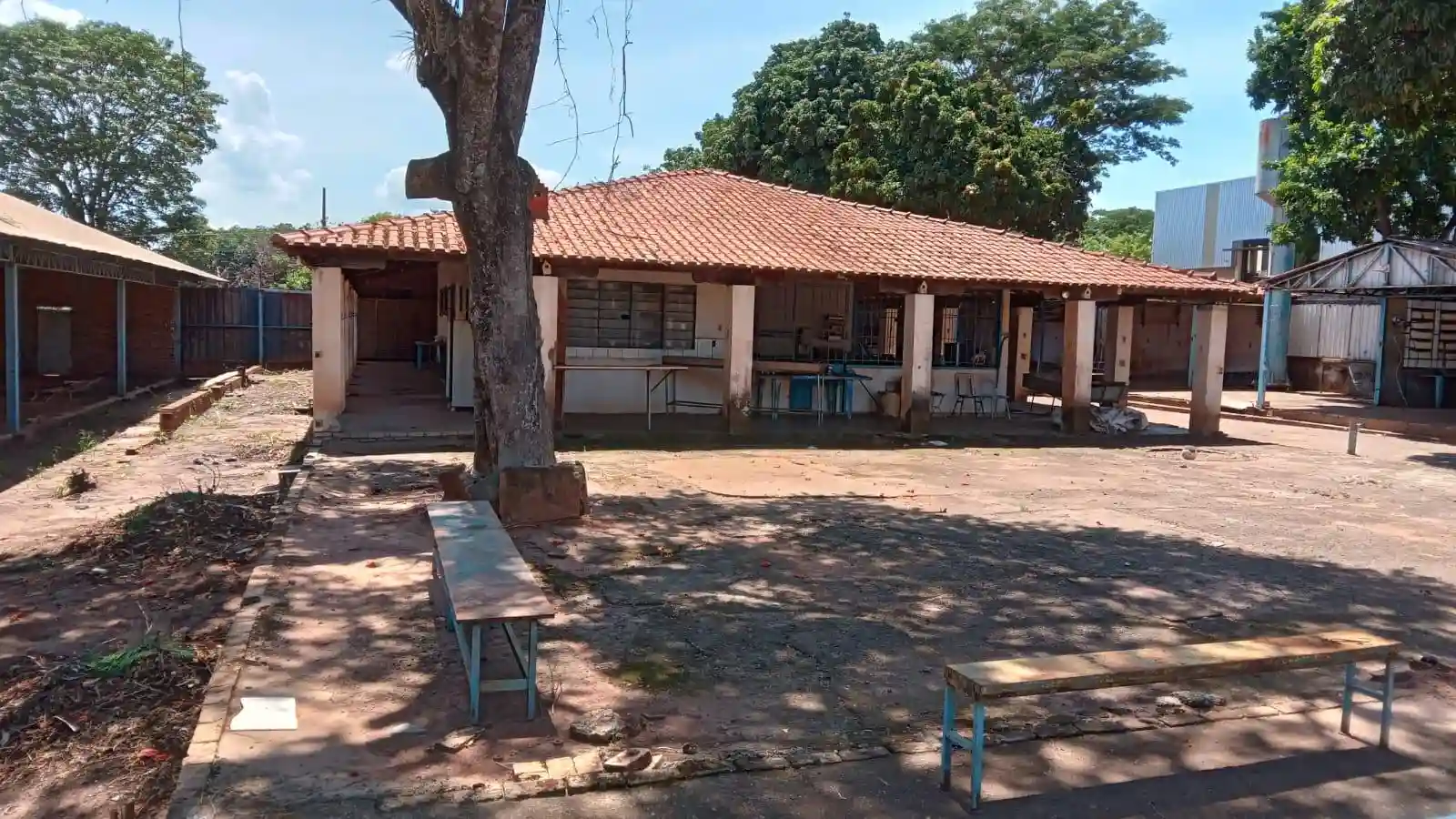 Fazenda / Sítio / Chácara com 4 quartos à venda, 6000m² — foto 1 de 13