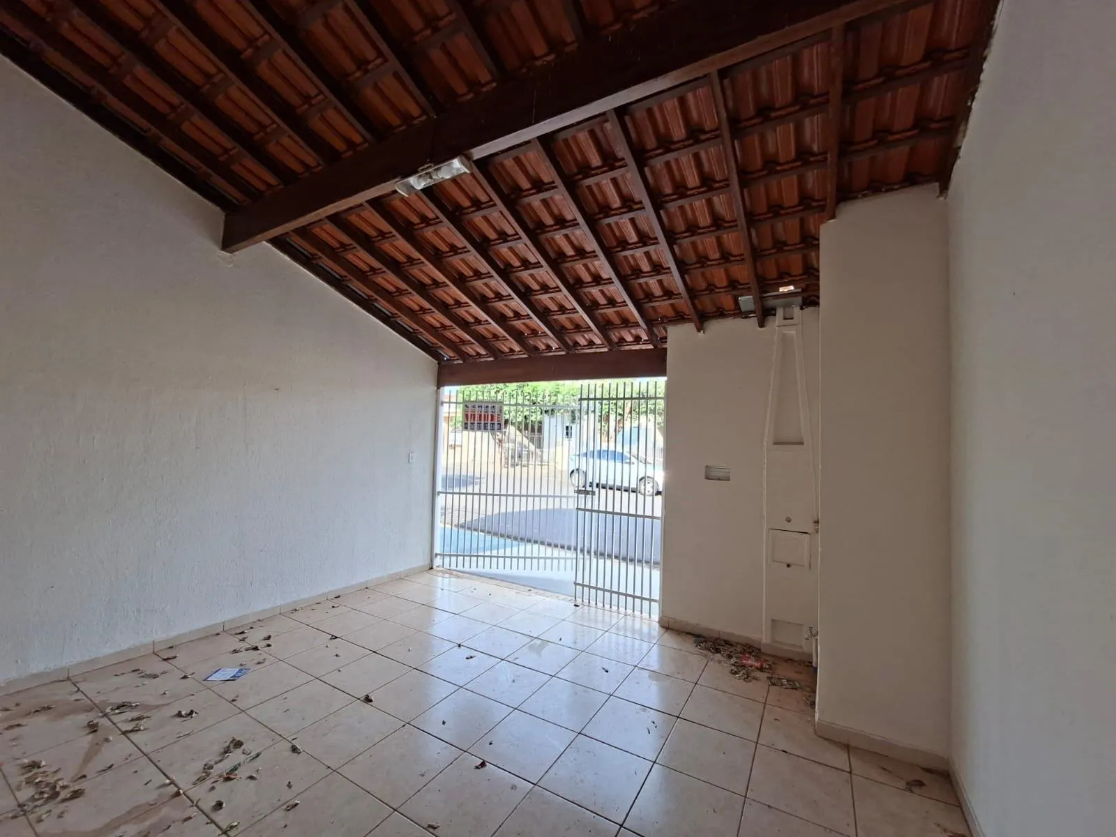 Casa com 2 quartos para aluguel, 100m² — foto 2 de 11