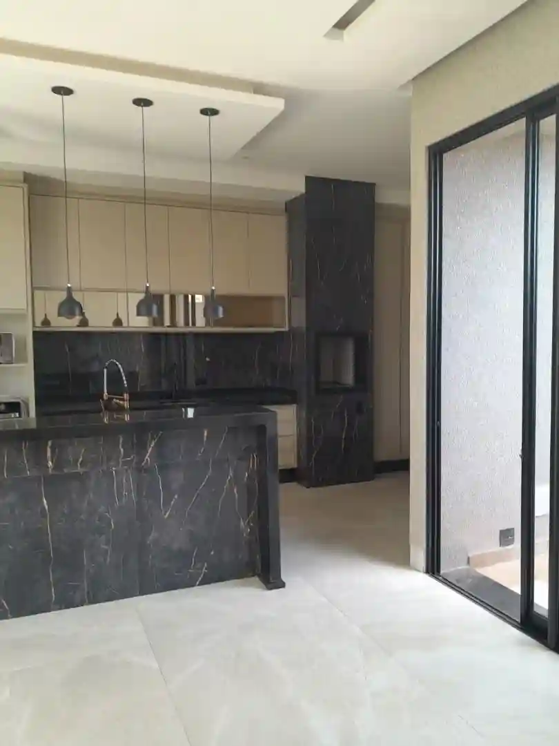 Casa de Condomínio com 3 quartos à venda, 400m² — foto 8 de 14