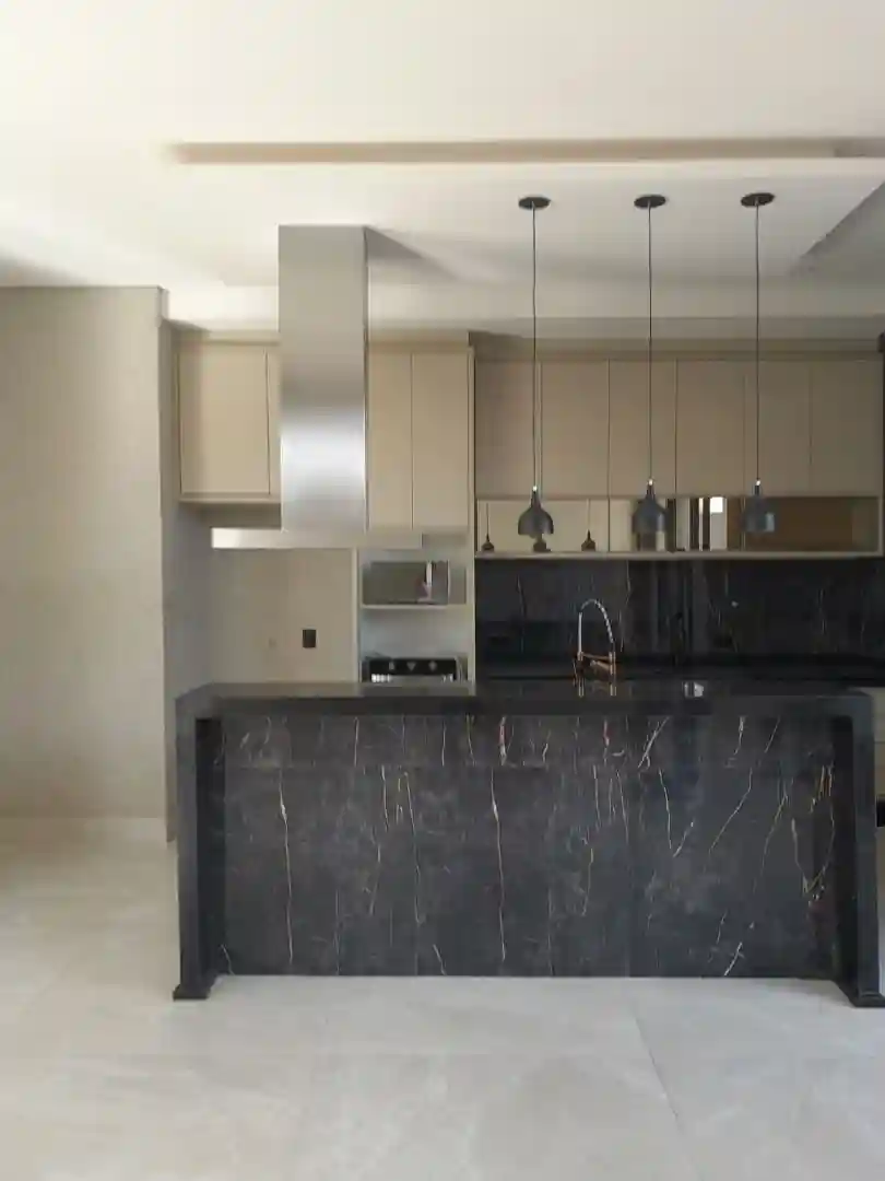 Casa de Condomínio com 3 quartos à venda, 400m² — foto 1 de 14